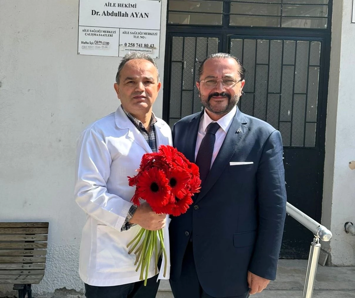 MHP Denizli İl Başkanı Mehmet Ali Yılmaz, Tıp Bayramı\'nı kutladı