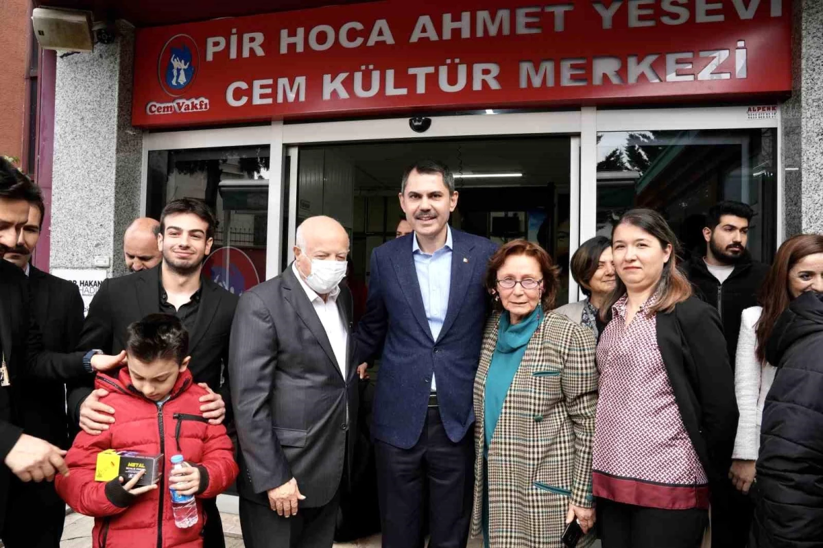 AK Parti İstanbul Büyükşehir Belediye Başkan Adayı Murat Kurum, Cem Vakfı Genel Merkezi\'ni ziyaret etti
