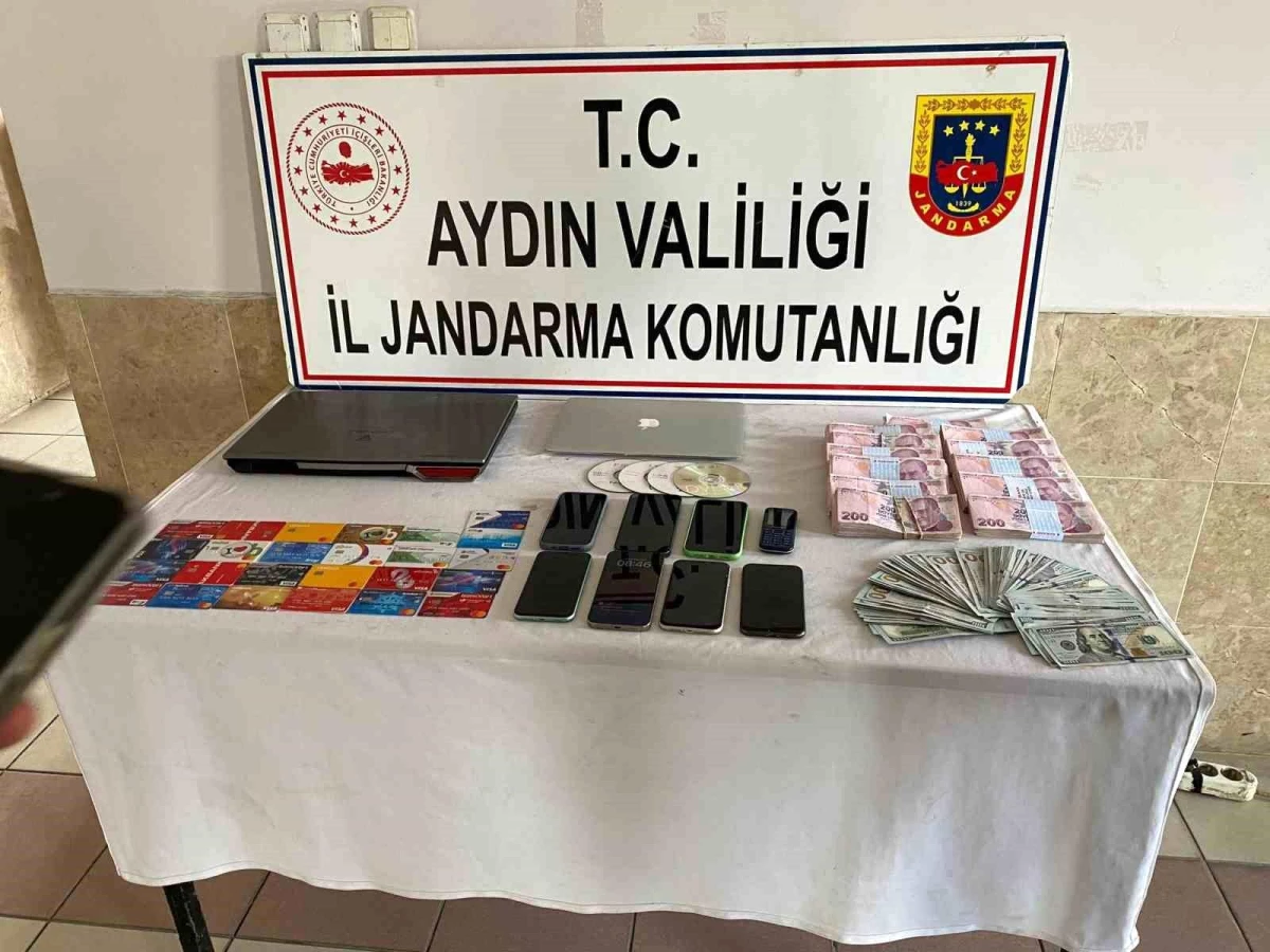 Aydın\'da Üniversite Öğrencilerine Yasa Dışı Yollarla Para Aktaran Şüpheliler Yakalandı