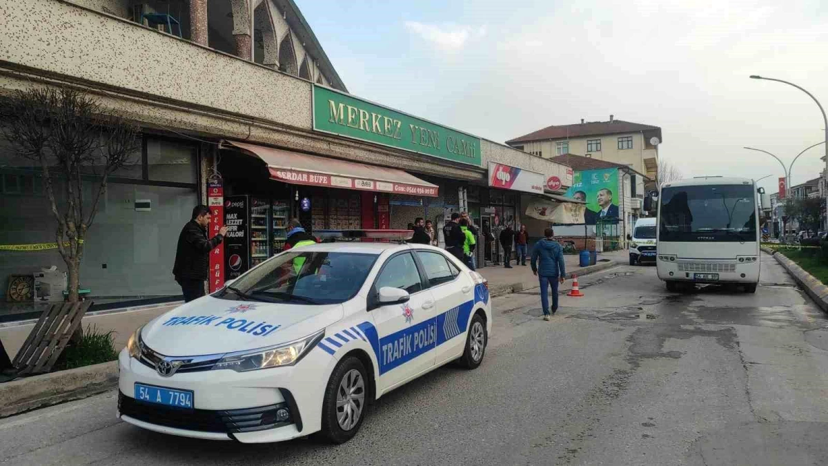 Akyazı\'da midibüs kazası: 75 yaşındaki vatandaş hayatını kaybetti