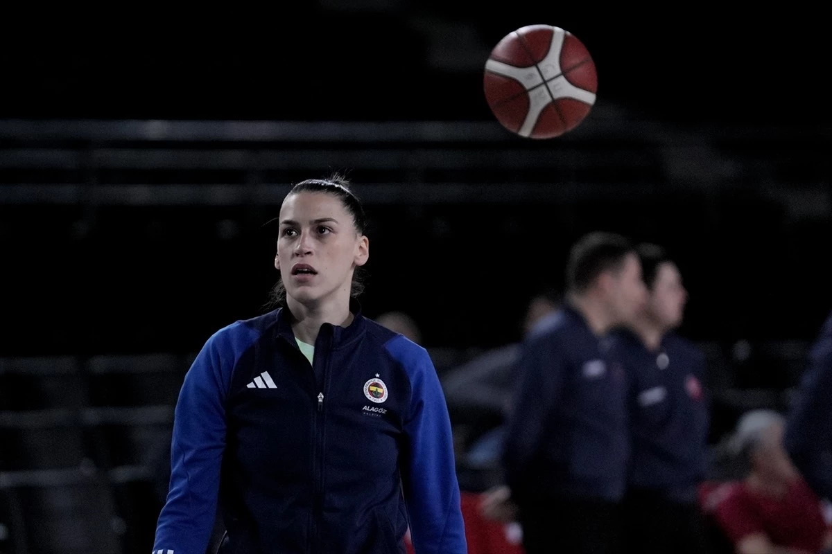 Sevgi Uzun, WNBA\'e gitmek için hayallerine kavuştu