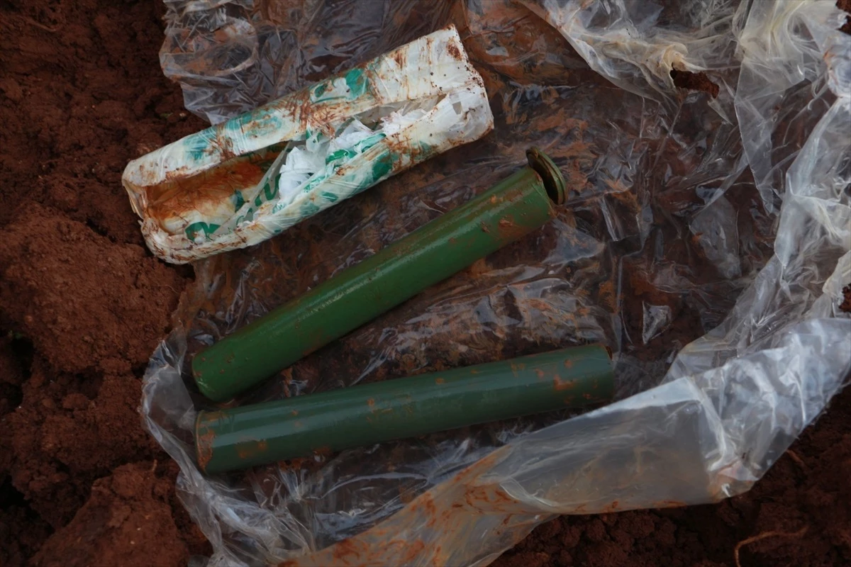 Siirt\'te PKK\'ya ait RPG-7 roketatar mermisine ait 2 sevk fişeği bulundu