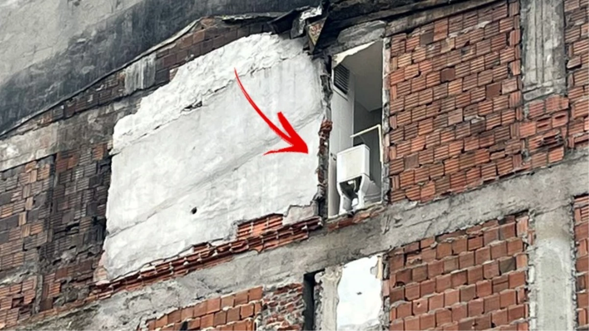 Yıkım sırasında yan binanın duvarı olmadığı ortaya çıktı