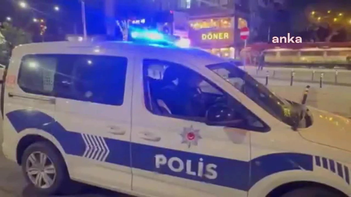 İstanbul\'da Zafer Partisi seçim çadırının yakılması olayında bir kişi gözaltına alındı