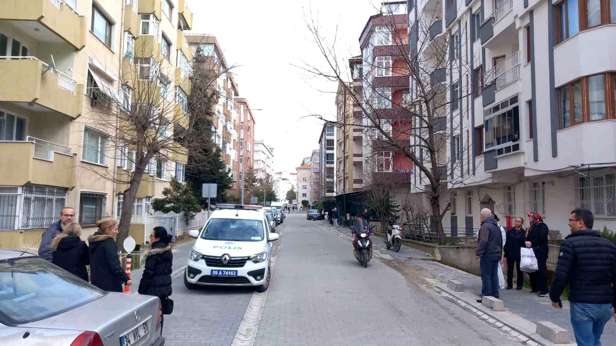 Tekirdağ Çorlu\'da 2 yaşındaki bebek pencereden düşerek hayatını kaybetti