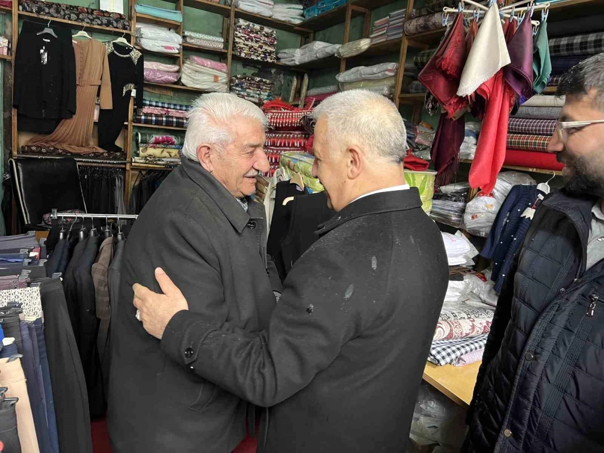 Ulaştırma Bakanı Ahmet Arslan, Sarıkamış\'ta Vatandaşlar ve Esnafla Buluştu