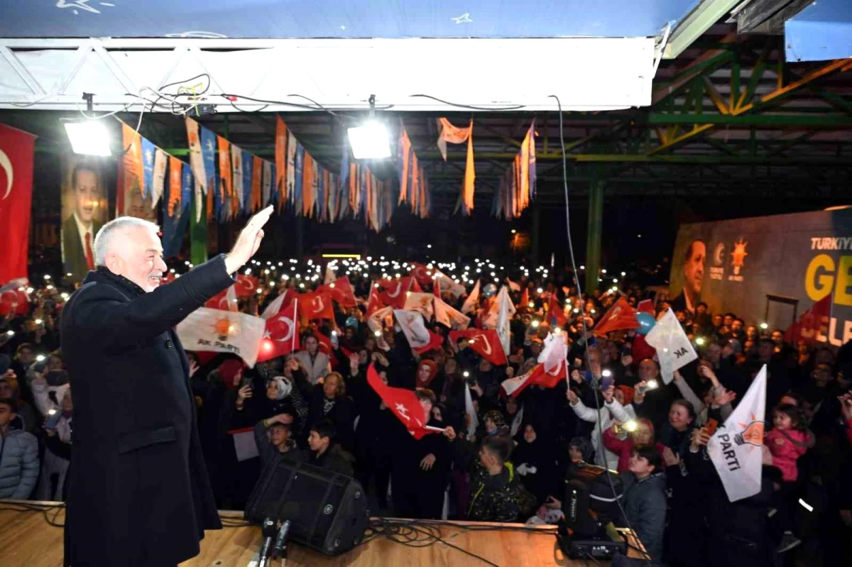 AK Parti Belediye Başkan Adayı Şükrü Başdeğirmen Halıkent\'te Vatandaşlarla Buluştu