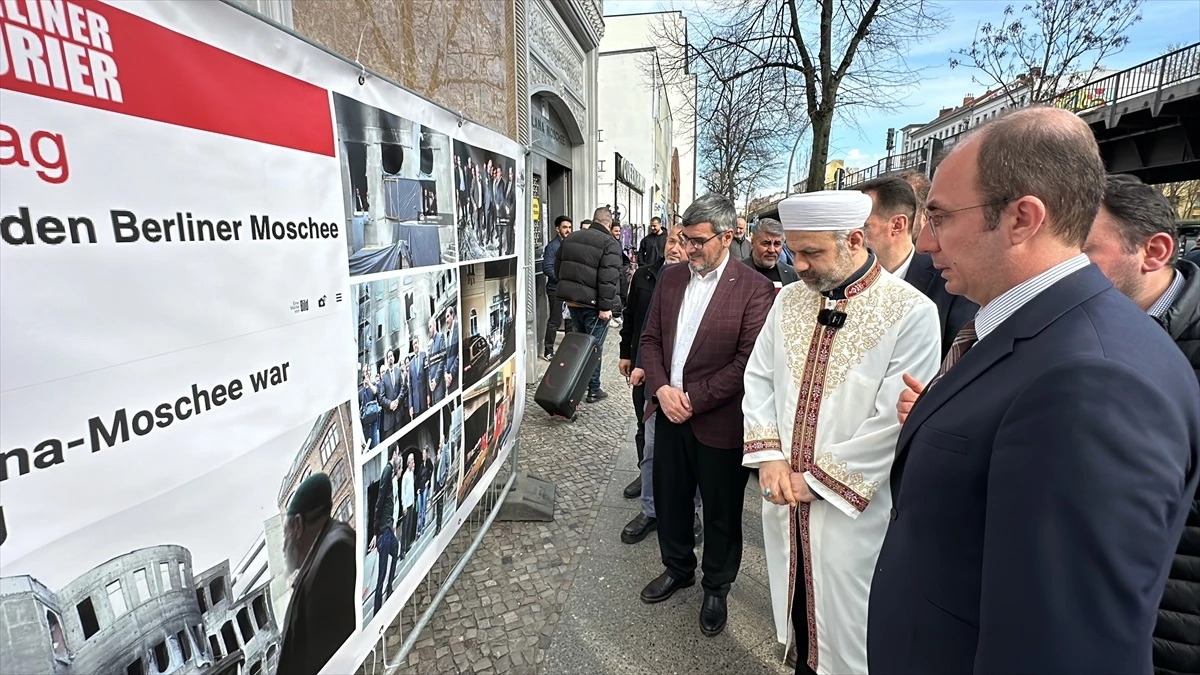 Berlin\'de İslamofobi Sergisi Açıldı