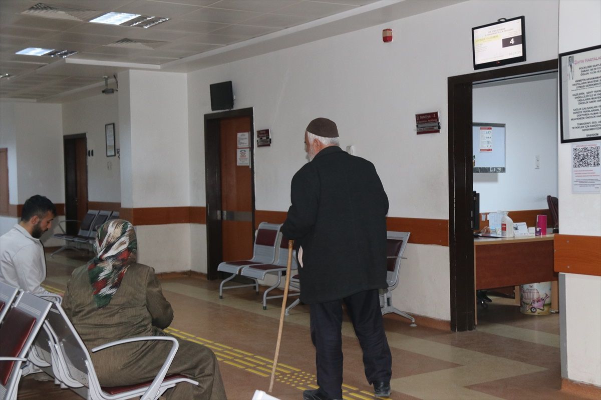 Bitlis Devlet Hastanesi\'nde Ramazan Dolayısıyla 5 Poliklinik İftar Sonrası Hizmet Vermeye Başladı