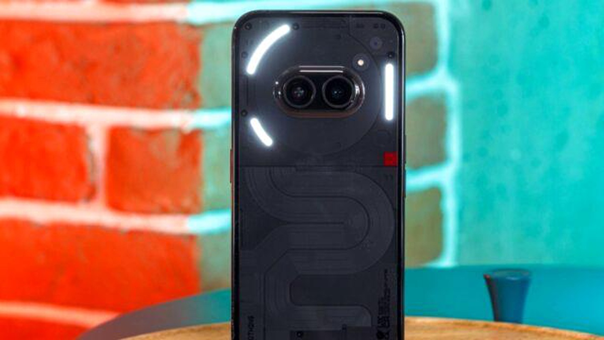 Nothing Phone 2a, İlk 24 Saatte 100 Bin Satışa Ulaştı