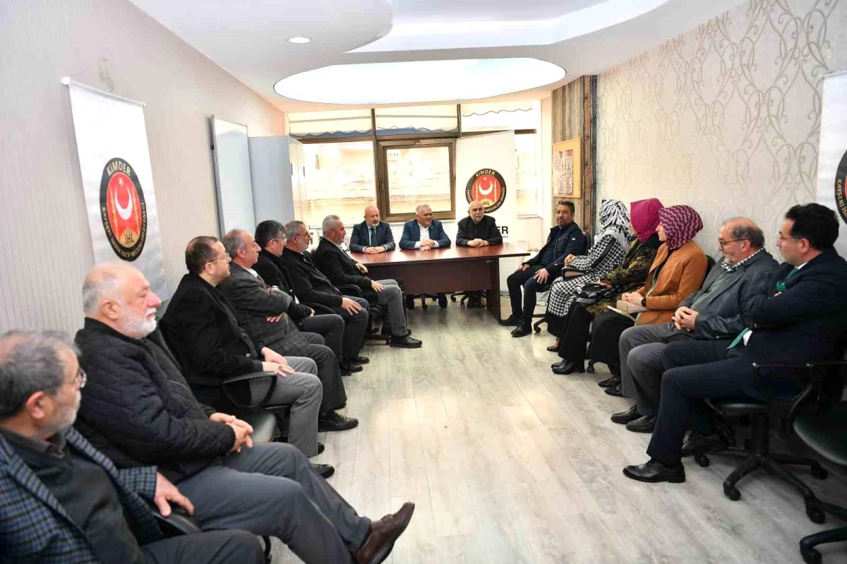 Kayseri Büyükşehir Belediye Başkanı KİMDER\'i ziyaret etti