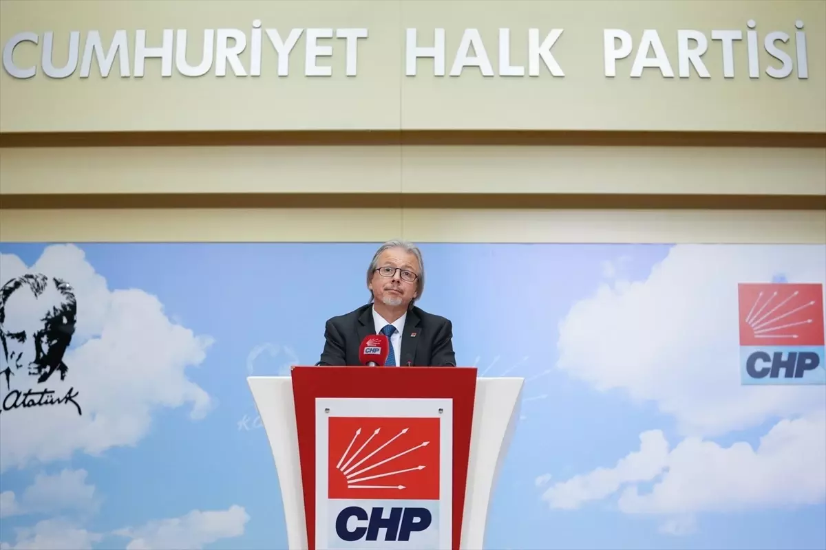 CHP Genel Başkan Yardımcısı Uzgel, Türkiye\'nin Filistin için garantörlük teklifini eleştirdi