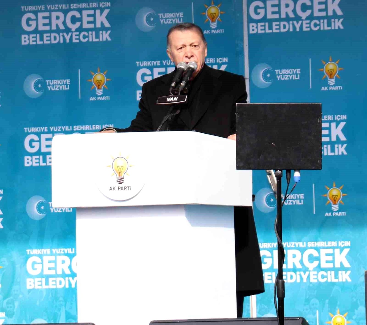 Cumhurbaşkanı Erdoğan: "CHP dediğiniz CHP değildir"