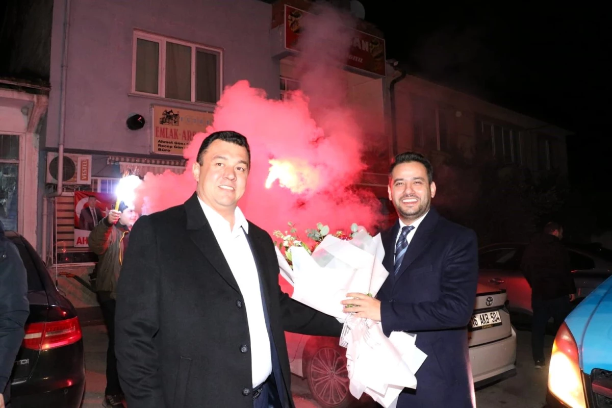 AK Parti Mudanya Belediye Başkan Adayı Gökhan Dinçer, Vatandaşlarla Buluşmaya Devam Ediyor