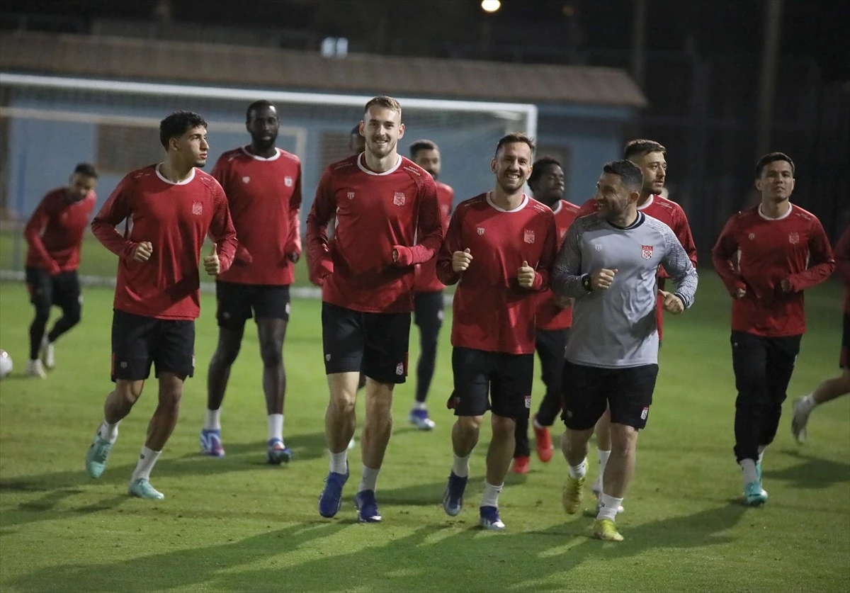 EMS Yapı Sivasspor, Adana Demirspor maçı için hazırlıklarını tamamladı