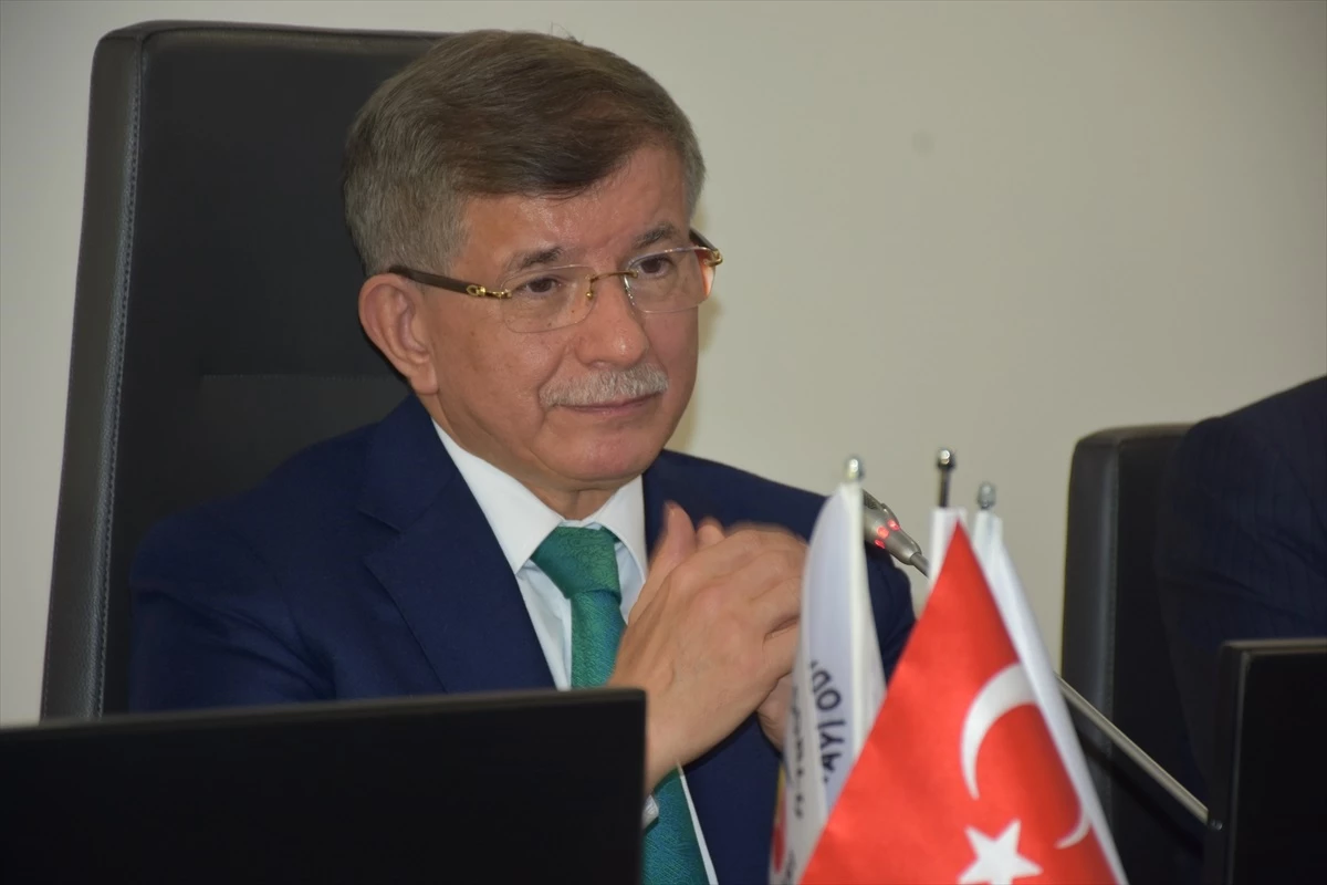 Ahmet Davutoğlu, Tekirdağ\'da ziyaretler gerçekleştirdi