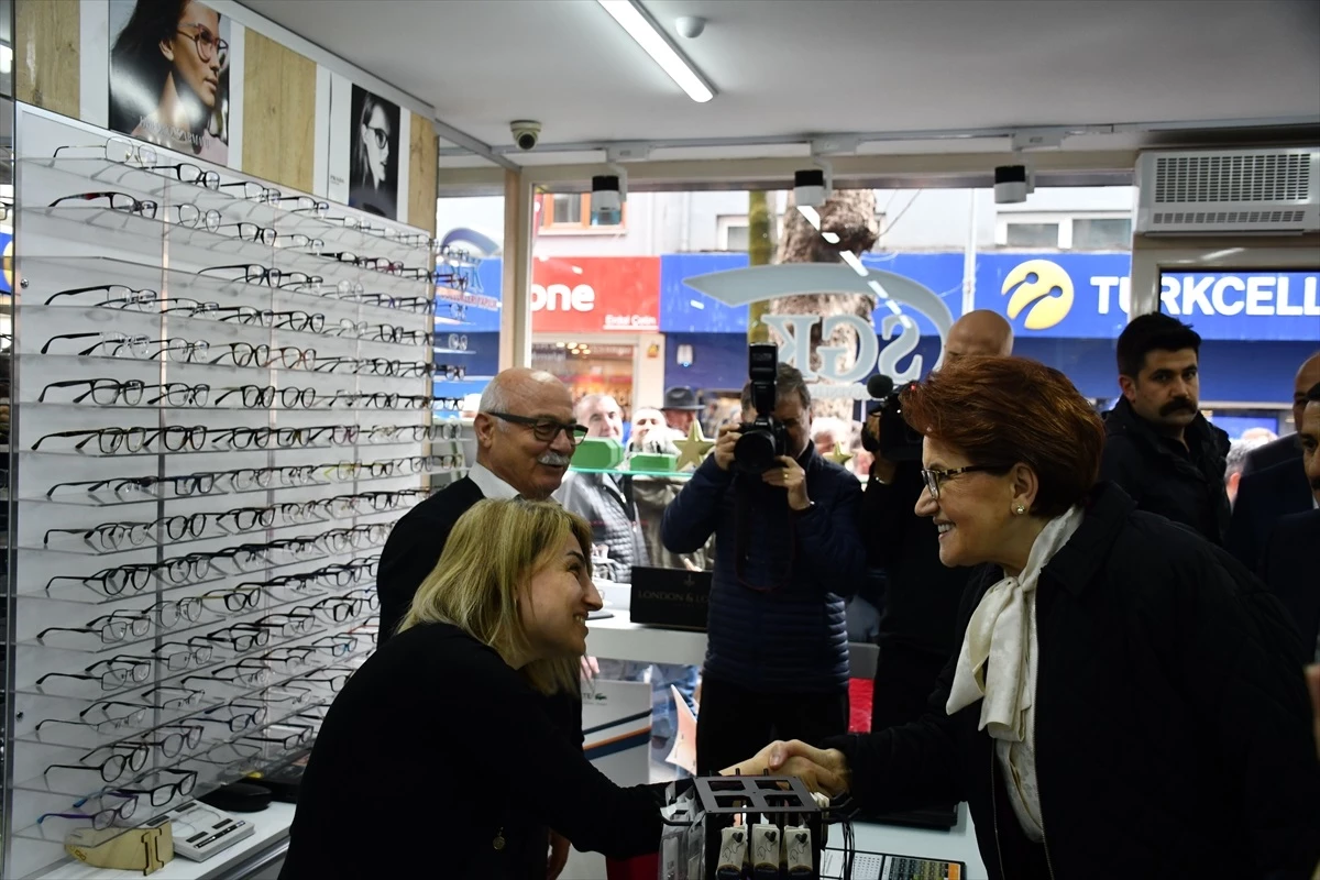 Meral Akşener: Seçimlerde milletin derdi konuşulmuyor