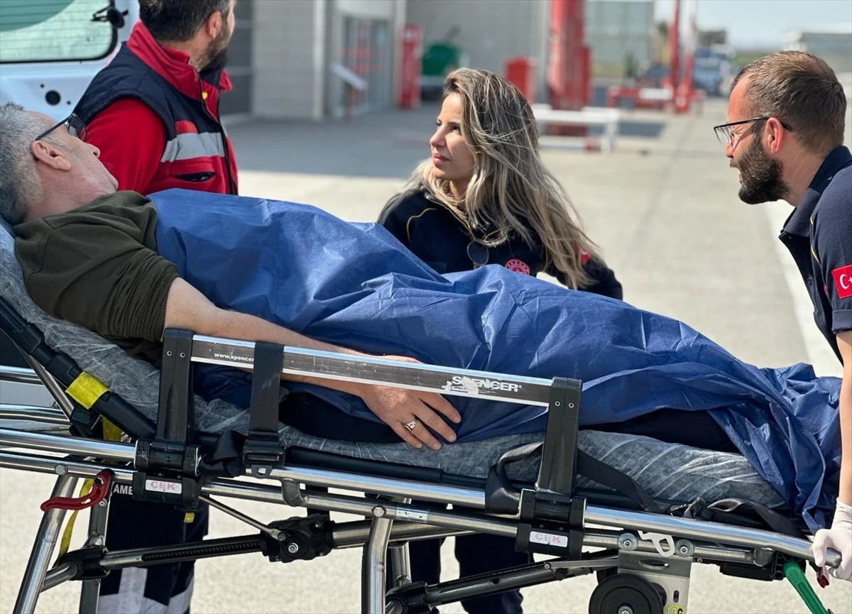 Kalp rahatsızlığı yaşayan hasta ambulans helikopterle sevk edildi