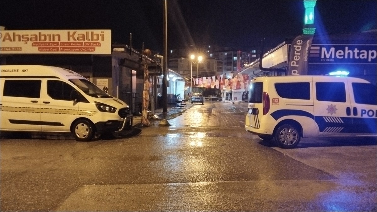 Karabük\'te kıraathaneye düzenlenen silahlı saldırıda bir kişi yaralandı
