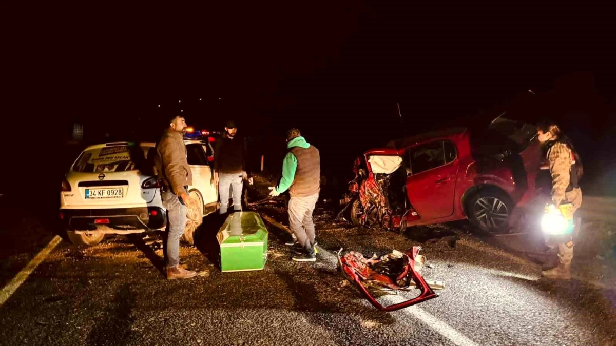 Şanlıurfa\'da Otomobil Kazası: 1 Ölü, 2 Yaralı