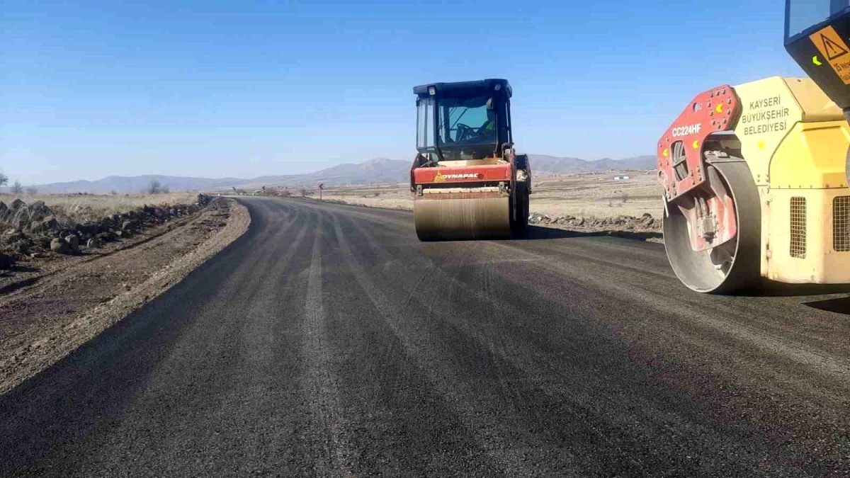 Kayseri Büyükşehir Belediyesi Taşhan Mahallesi\'nde Yol Yatırımı Yaptı