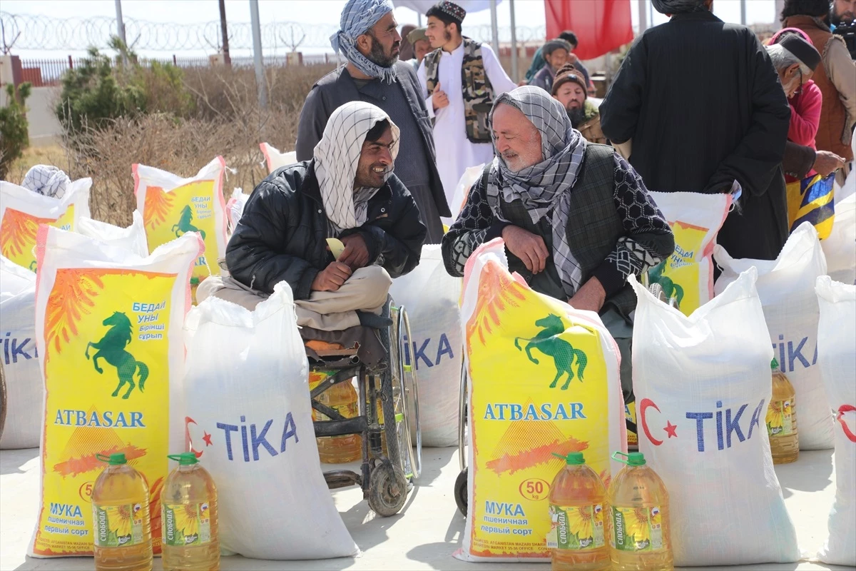 TİKA, Afganistan\'da 400 aileye gıda yardımında bulundu