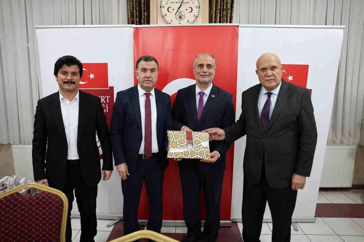 Bayburt Valisi Mustafa Eldivan, iftar programında kamu hizmetlerinin etkinliğini vurguladı