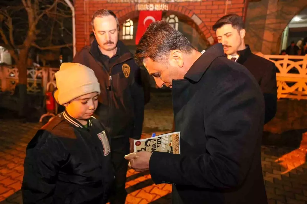 Bilecik Valisi Şefik Aygöl, Sarıdayı köyünde ramazan geleneğine katıldı