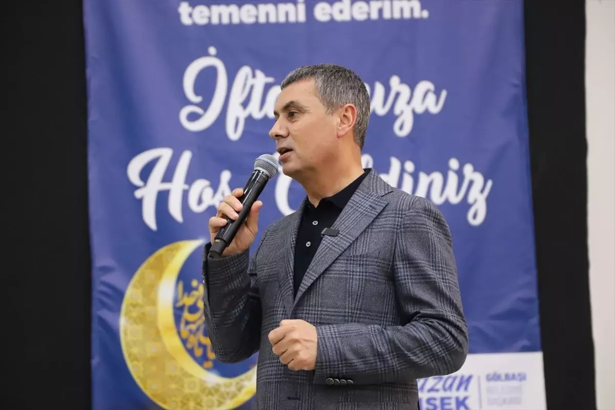 AK Parti Genel Sekreteri Fatih Şahin, Gölbaşı ilçesinde iftar programına katıldı