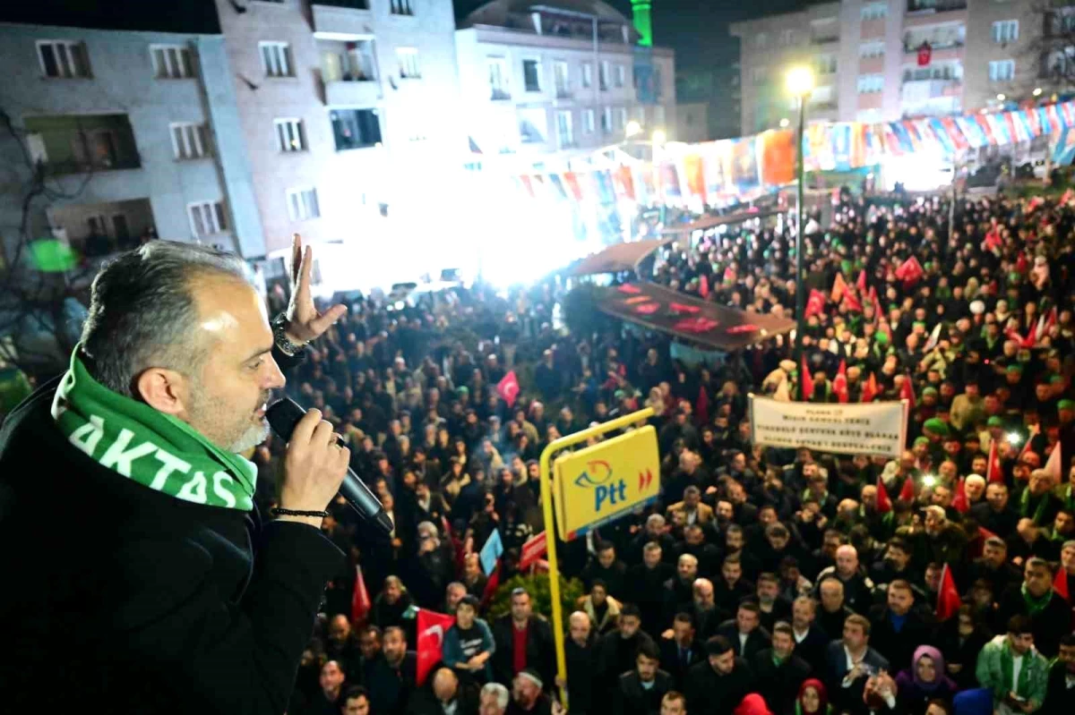 Bursa Büyükşehir Belediye Başkanı Alinur Aktaş, Emek Mahallesi\'nde Karşılandı