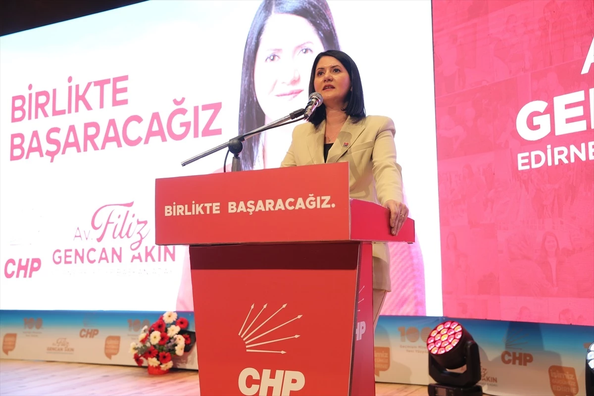 CHP Edirne Belediye Başkan Adayı Filiz Gencan Akın, proje tanıtım toplantısı düzenledi