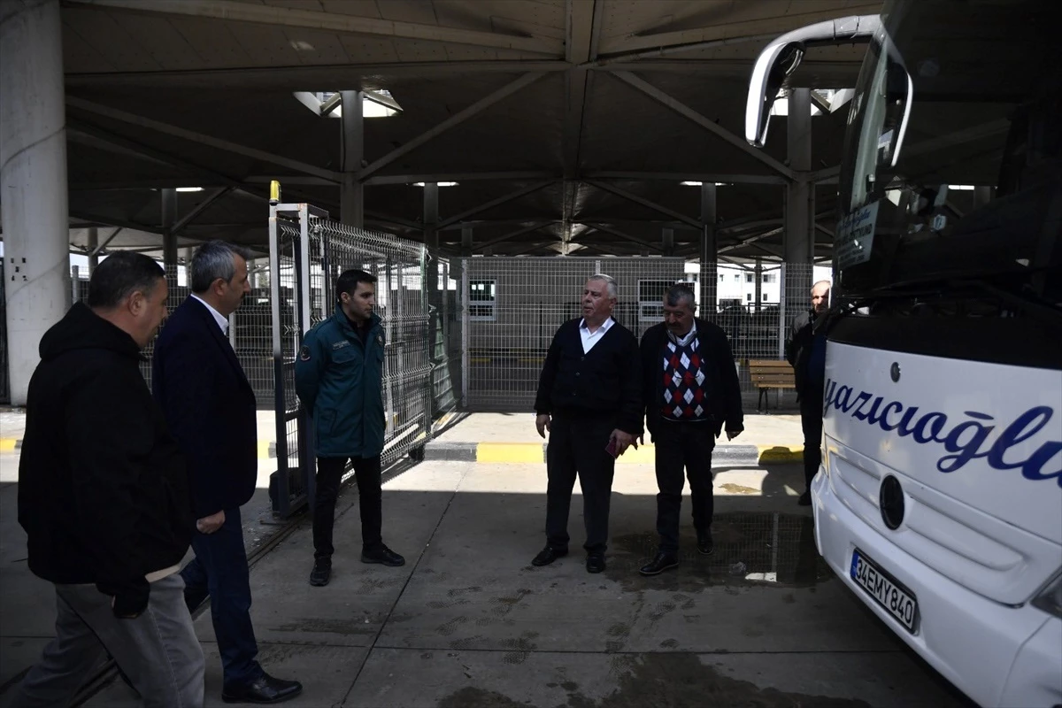 Edirne Valisi Yunus Sezer, Kapıkule Sınır Kapısında incelemelerde bulundu