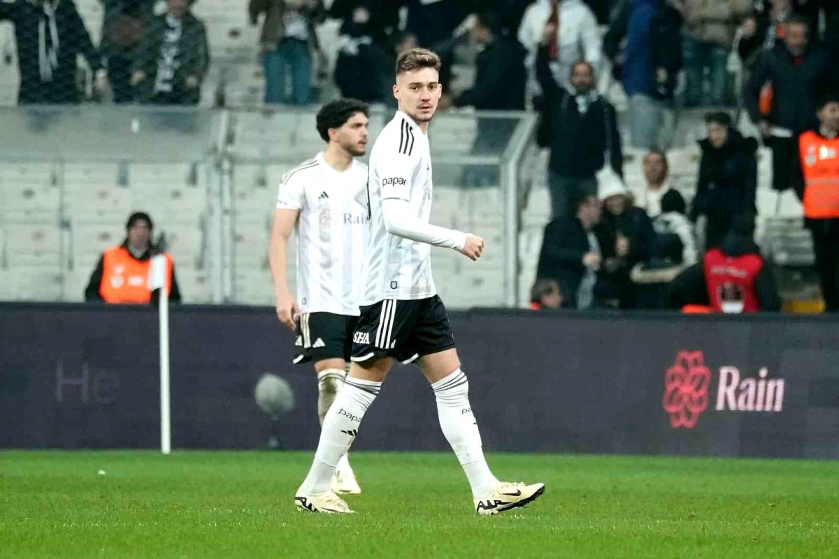 Ernest Muçi, Antalyaspor karşısında attığı gol ile Süper Lig\'deki gol sayısını 2\'ye çıkardı