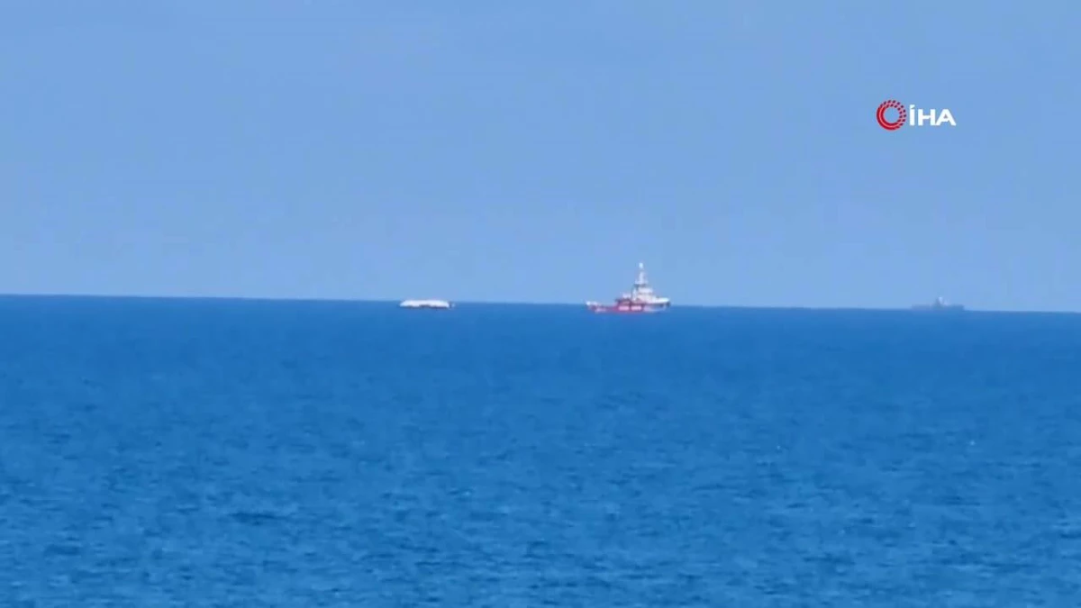 Güney Kıbrıs\'tan yola çıkan yardım gemisi Gazze kıyılarına ulaştı