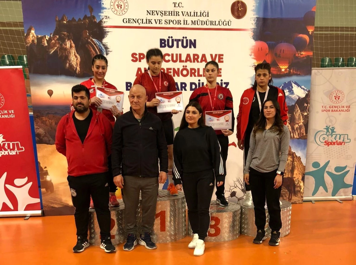 Konya\'da yapılacak olan Halter Milli Takımı Dünya Şampiyonası hazırlık kampına Kayserili sporcular davet edildi
