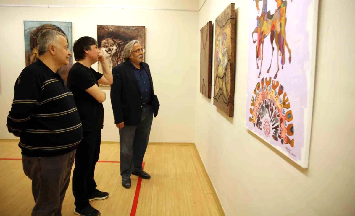 Ressam Ömer Ünsal\'ın \'At, Primitif ve Deprem\' Temalı Sergisi Açıldı