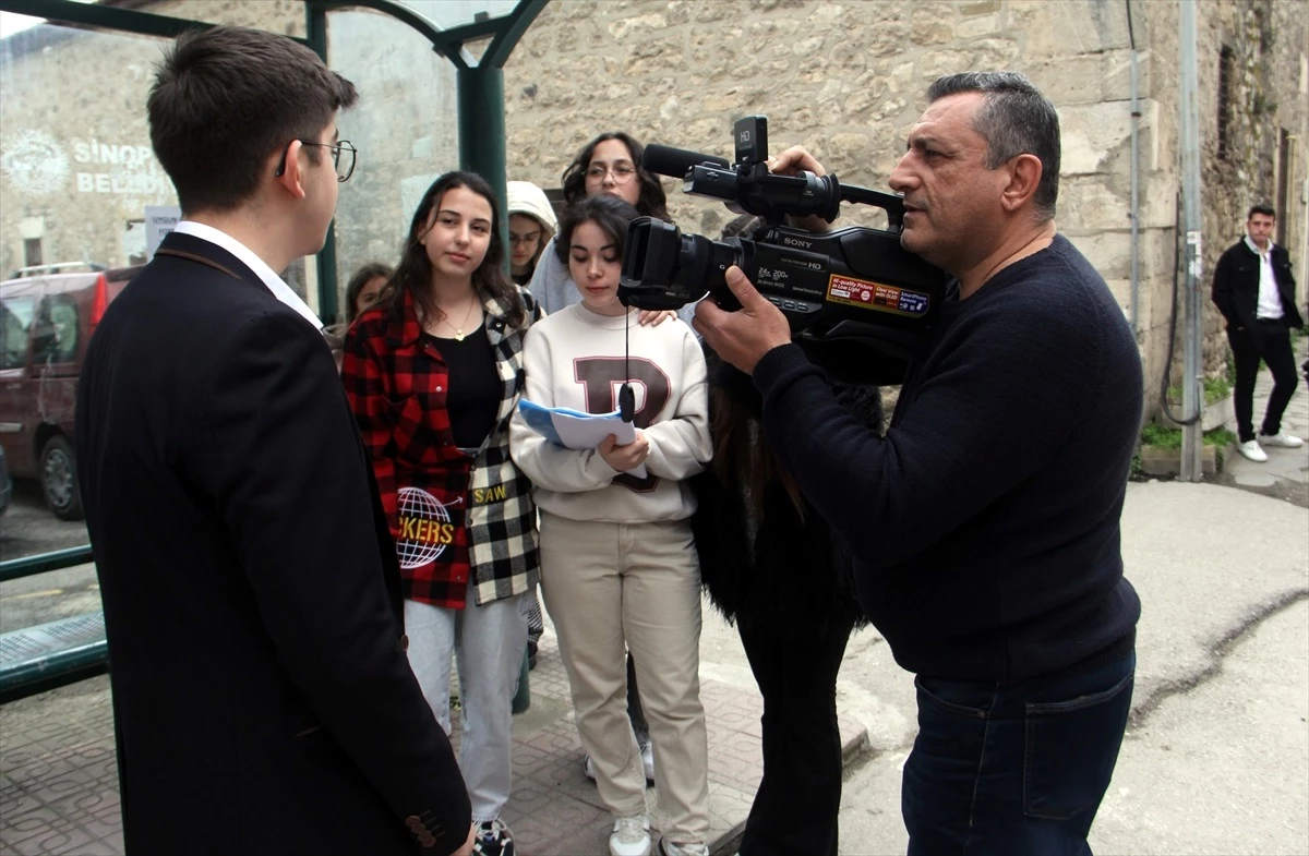 Sinop\'ta Lise Öğrencileri Yönetmenleriyle Film Çekiyor