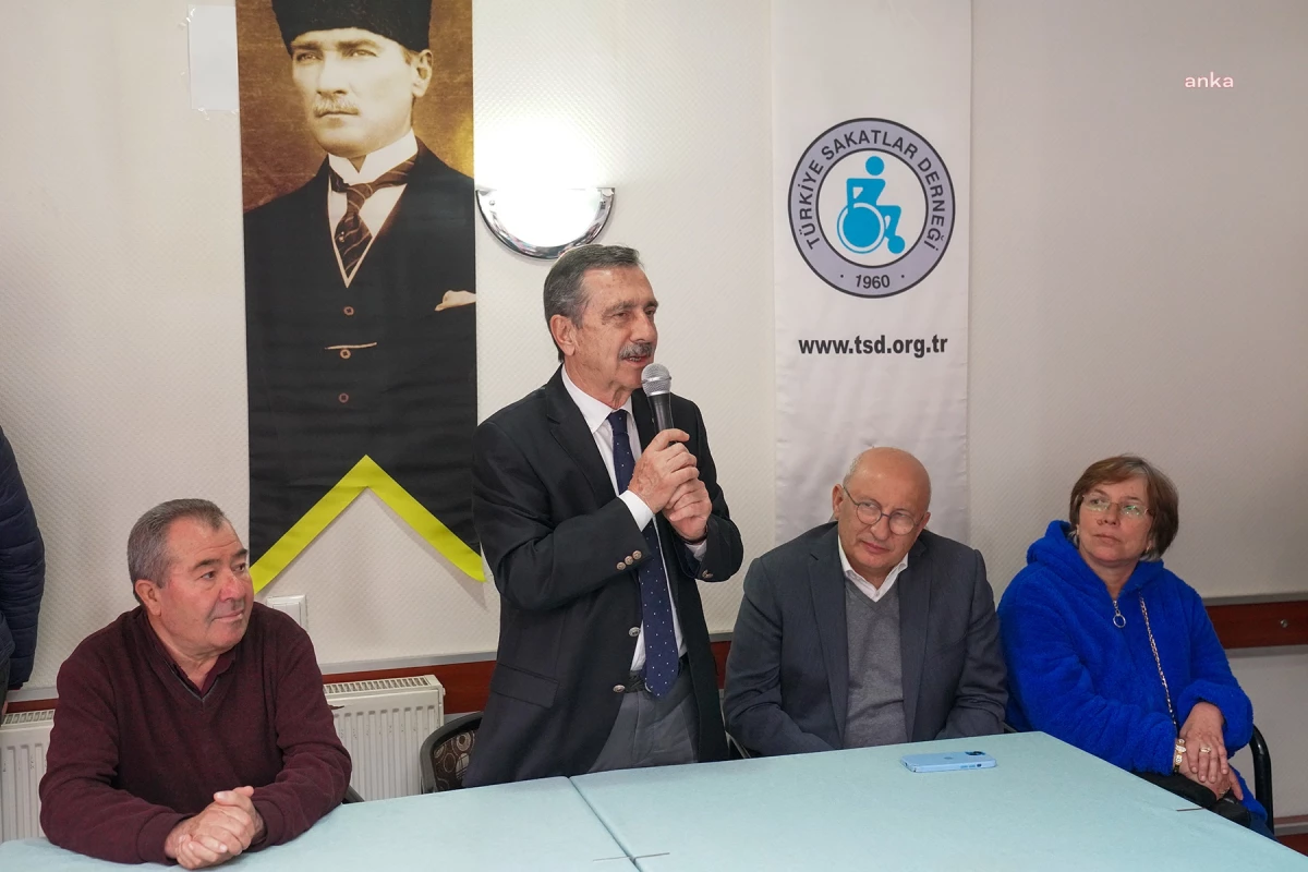 Tepebaşı Belediye Başkanı Ahmet Ataç, Türkiye Sakatlar Derneği Eskişehir Şubesi\'ni ziyaret etti