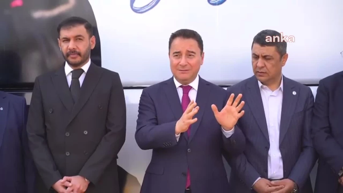 Ali Babacan, Hazine ve Maliye Bakanı Mehmet Şimşek\'i eleştirdi