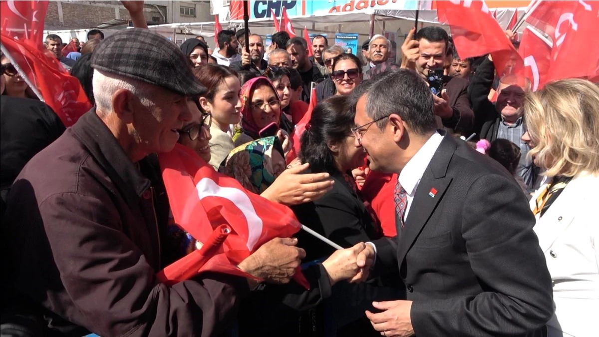 CHP Genel Başkanı Özgür Özel: Türkiye\'ye, Türk insanına ve Osmaniye\'ye güveniyorum