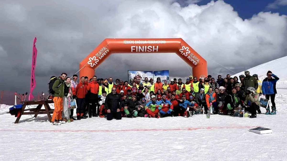 Dağ Kayağı Gençler ve Büyükler Türkiye Şampiyonası Erzincan\'da yapıldı