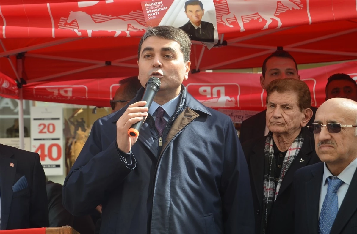 DP Genel Başkanı Gültekin Uysal, Kütahya\'da seçim çalışmalarını sürdürdü