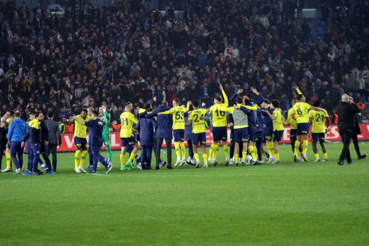 Fenerbahçe, Trabzonspor\'u mağlup ederek yenilmezlik serisini 19 maça çıkardı
