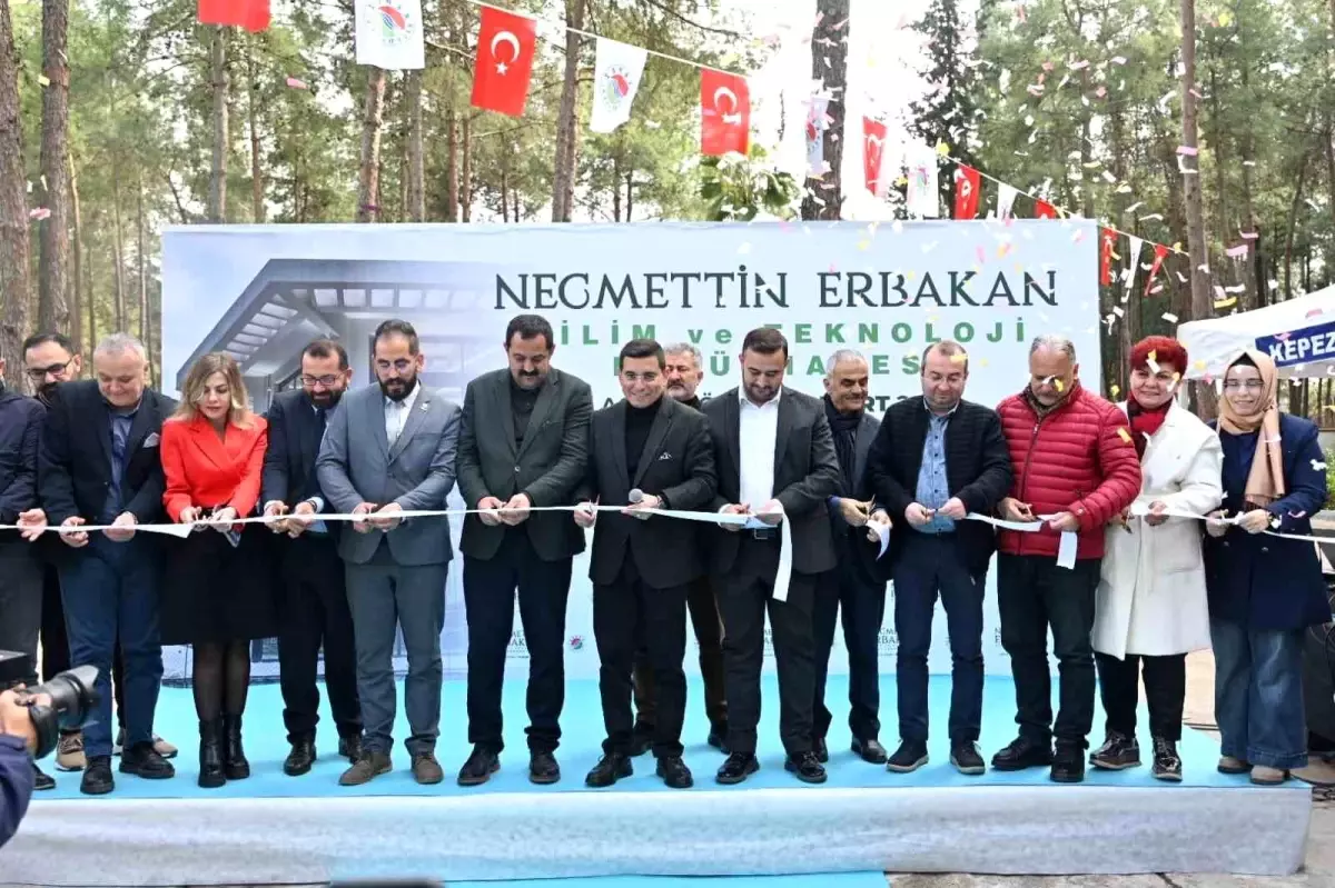 Kepez Belediyesi, Necmettin Erbakan Bilim ve Teknoloji Kütüphanesi\'ni Pil Fabrikası\'nda açtı