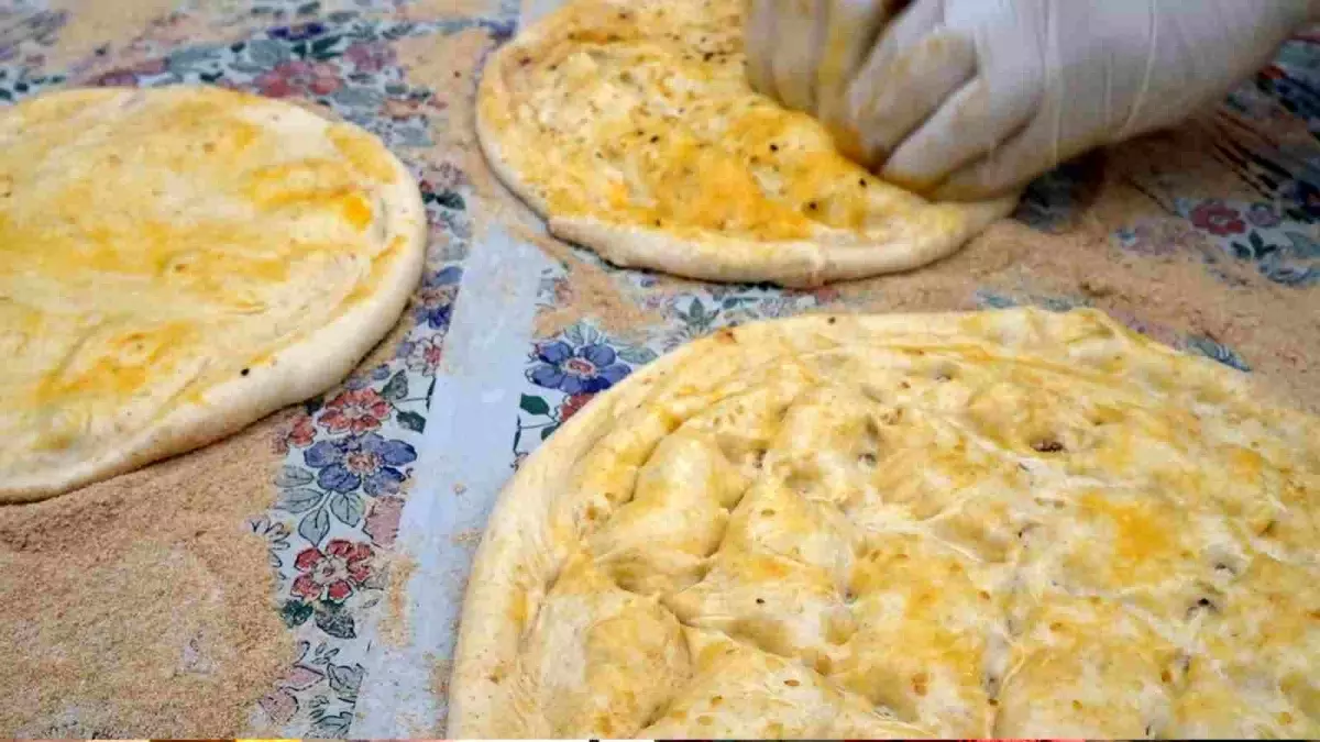 Kırıkkale\'de Ramazan Pidesi Ücretsiz Dağıtıldı