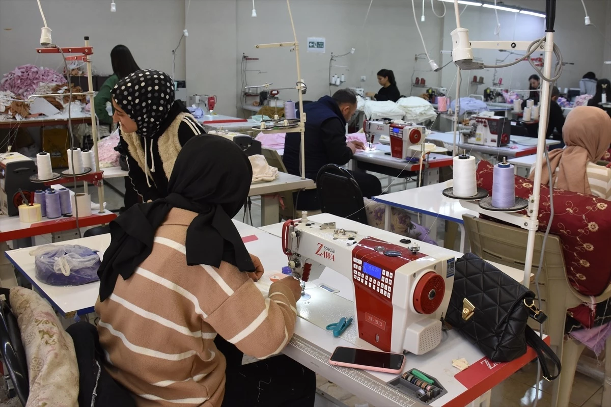 Şırnak\'ta KOSGEB Desteğiyle Kurulan Tekstil Atölyeleri İstihdam Oluşturuyor