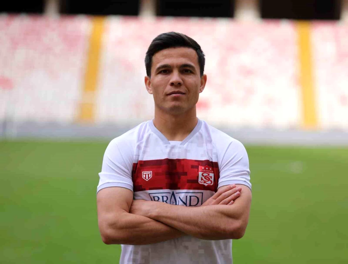 Sivassporlu Azizbek Turgunboev, Özbekistan Milli Takımı\'nın Hong Kong maçlarında yer alacak
