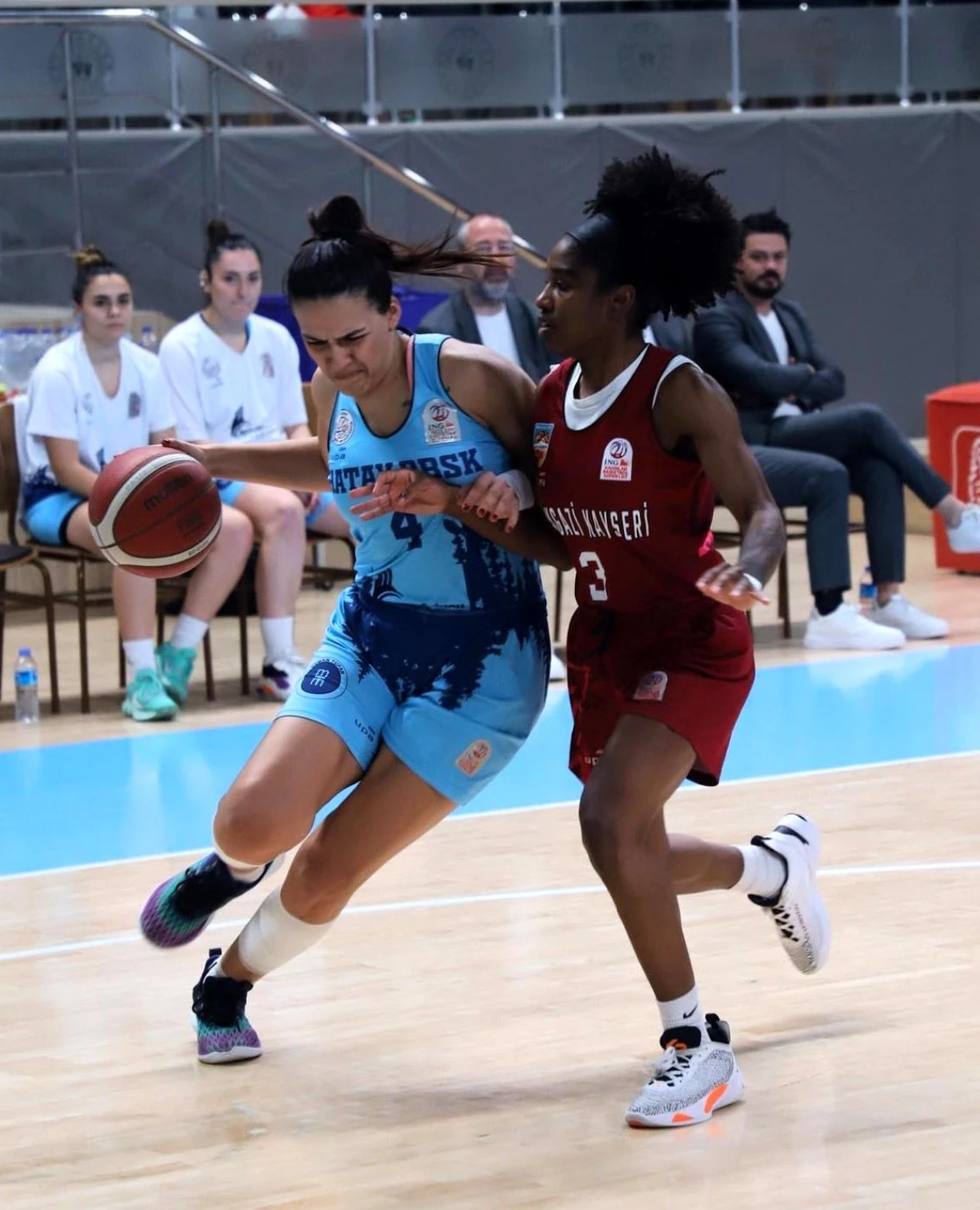 Melikgazi Kayseri Basketbol, Hatay Büyükşehir Belediyespor\'u 62 Sayı Farkla Yendi