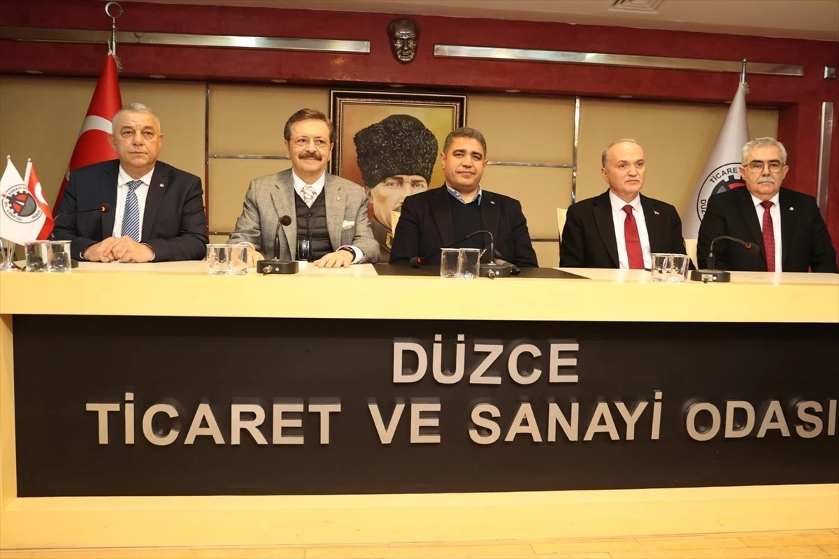 TOBB Başkanı Rifat Hisarcıklıoğlu, Düzce Ticaret ve Sanayi Odasını ziyaret etti