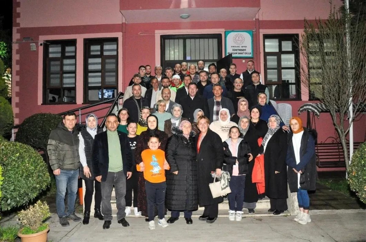 AK Parti Devrek Belediye Başkan Adayı Özcan Ulupınar, Gençlerle Buluştu